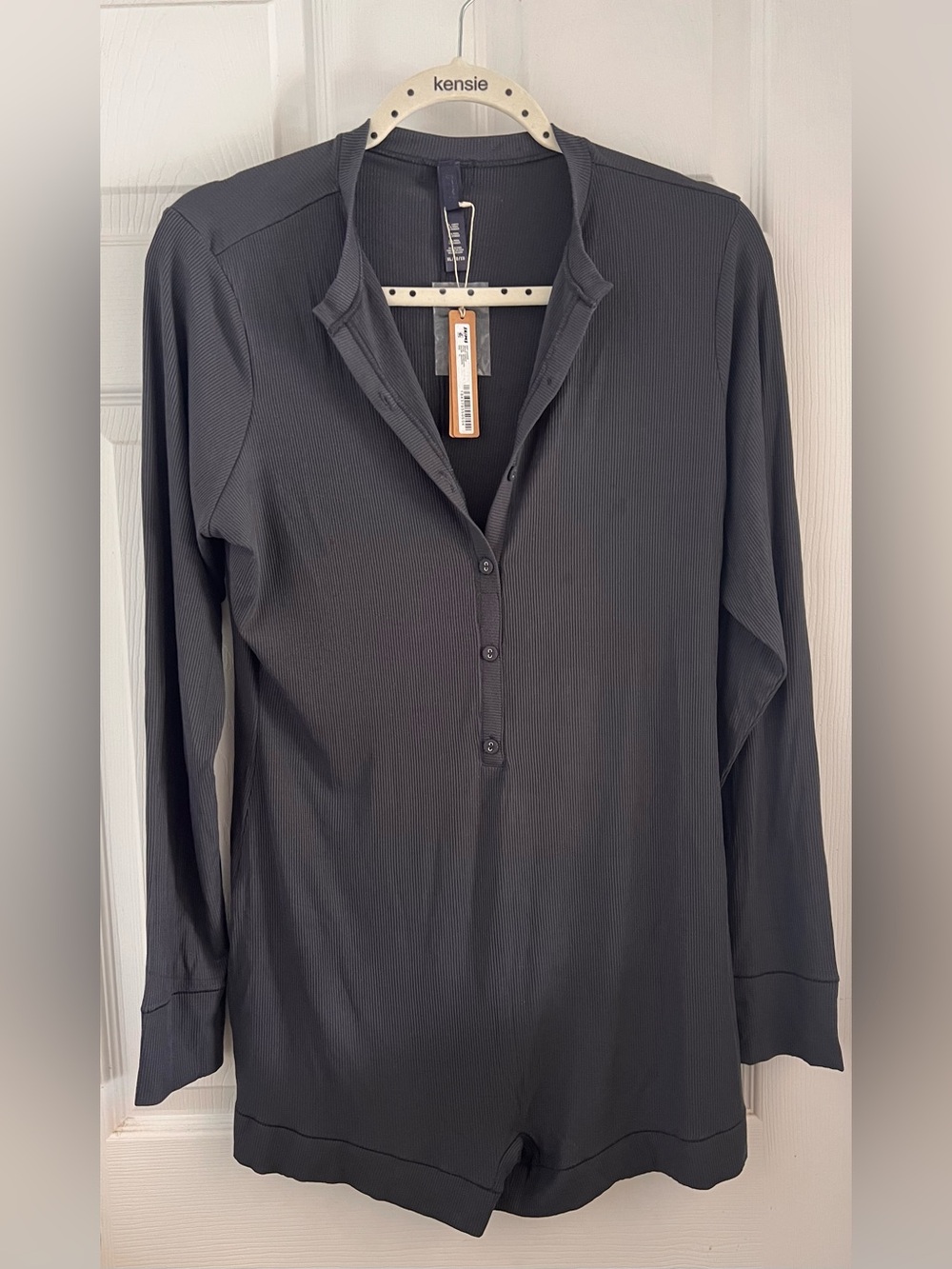 NWT Ribbed Long-Sleeve Henley Romper Graphite XL